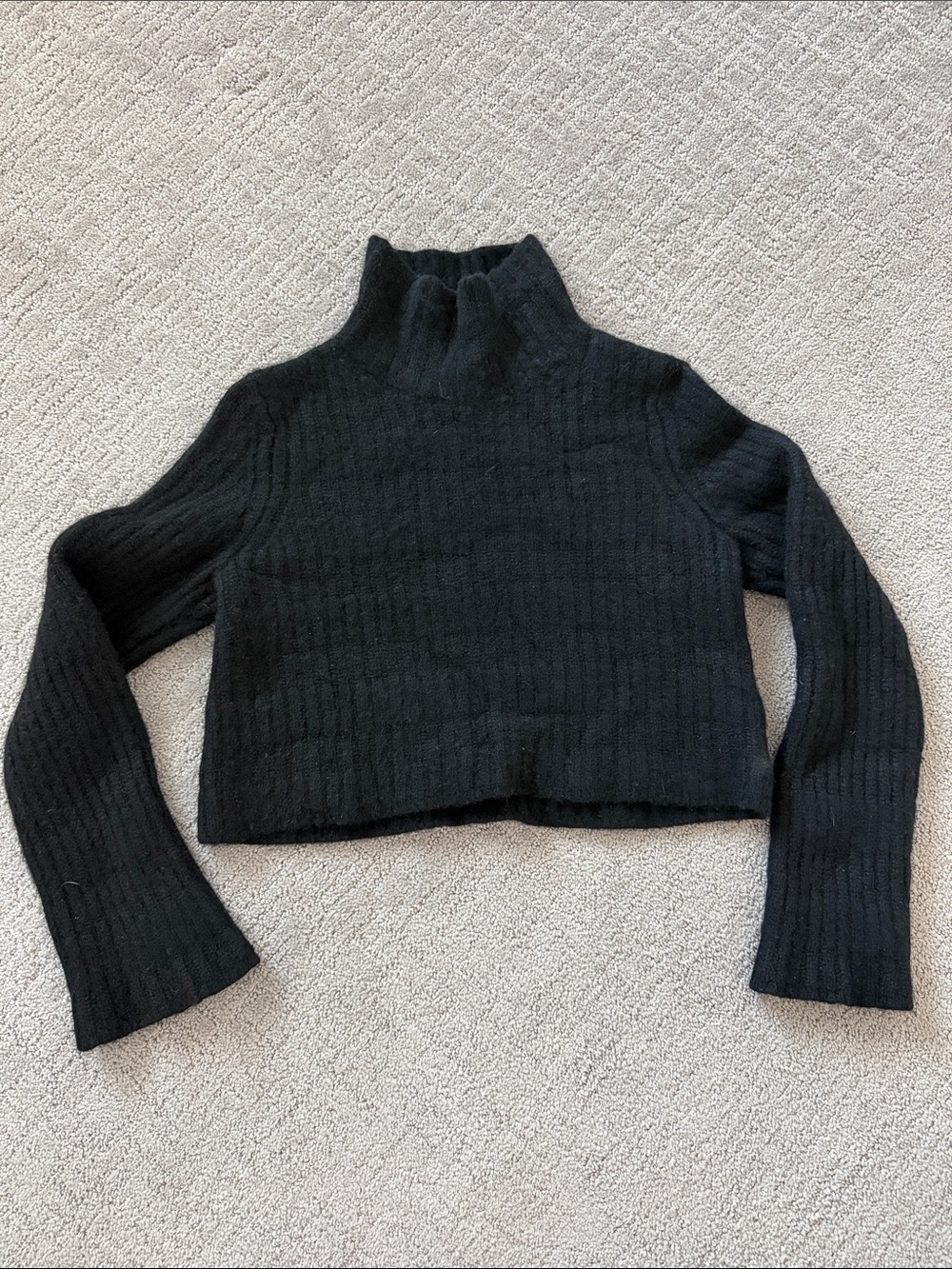 Theory Black Cropped Ribbed Turtleneck Sweater